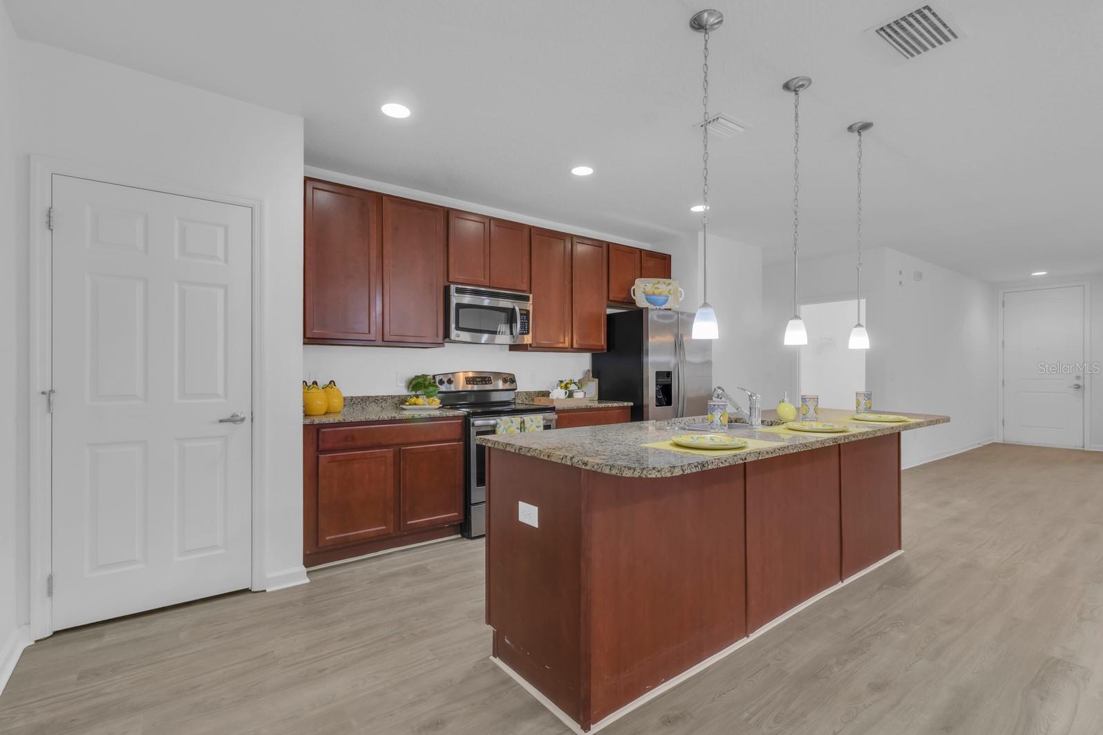 Image 3 of 18 For 2943 Casabella Drive