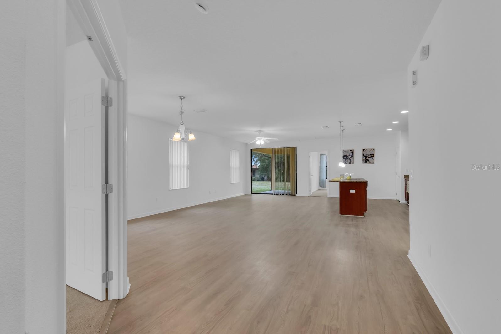 Image 9 of 18 For 2943 Casabella Drive