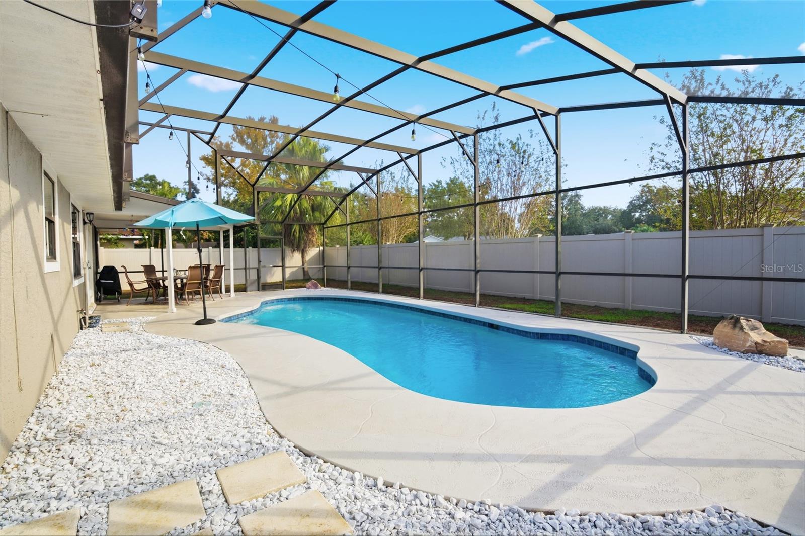 Image 10 of 30 For 7438 Burnway Drive