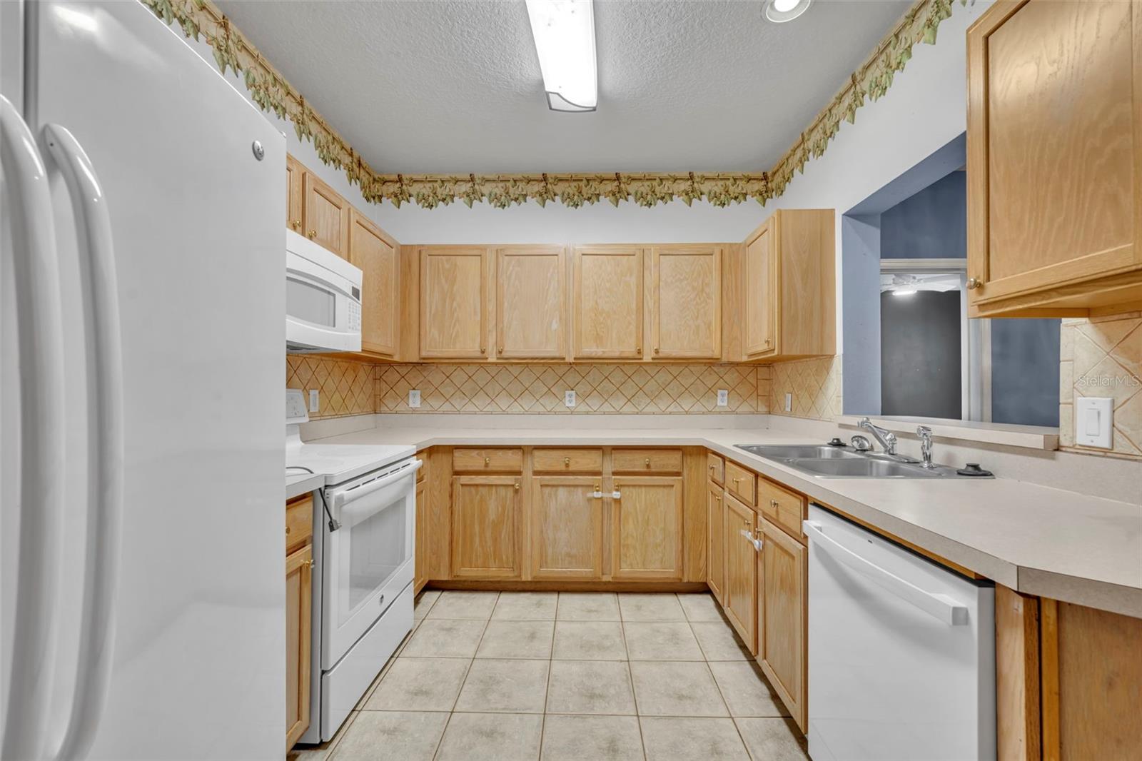 Image 8 of 24 For 4833 Cypress Woods Drive 4206