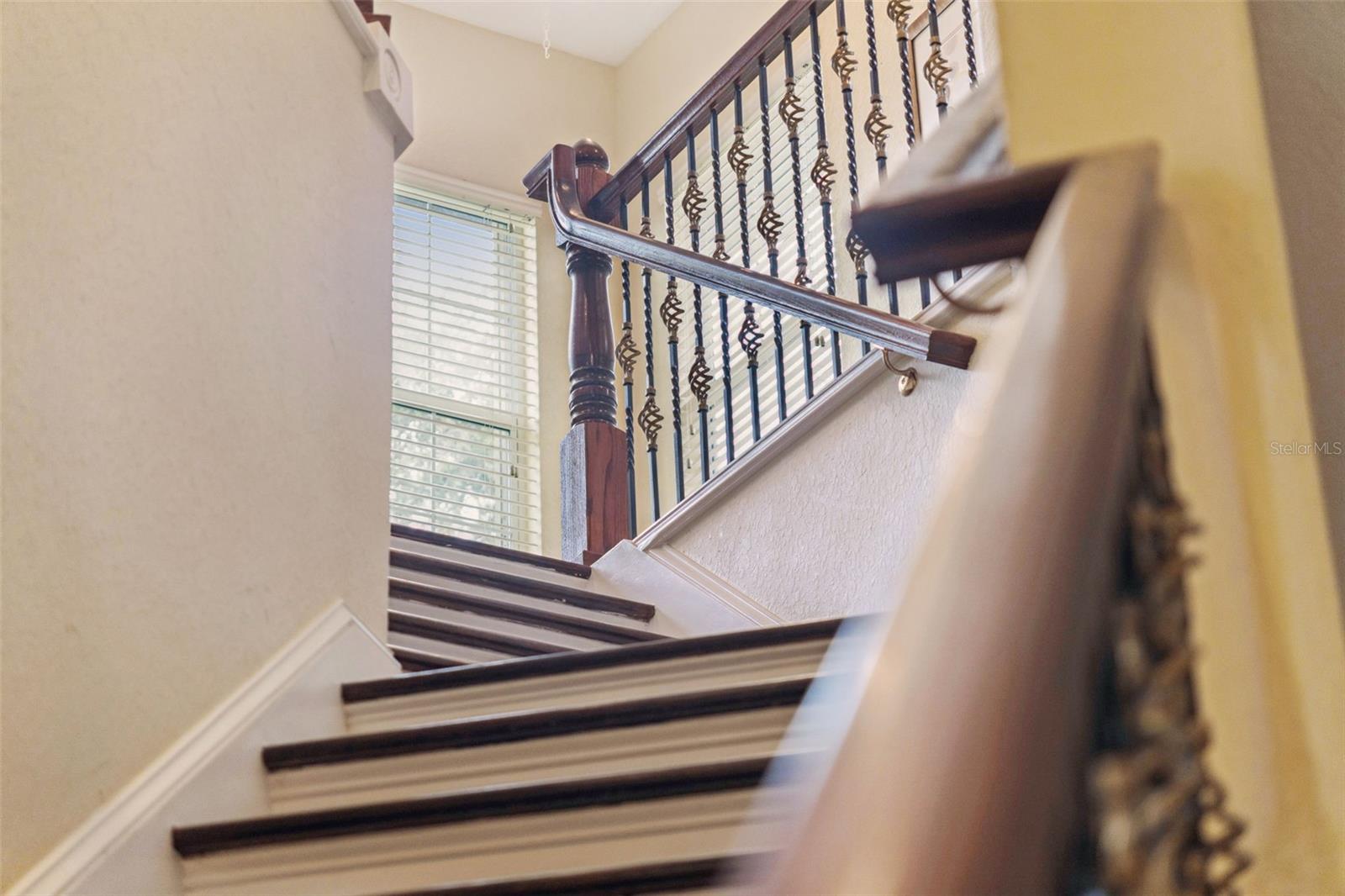 Image 20 of 60 For 1017 Johns Point Drive