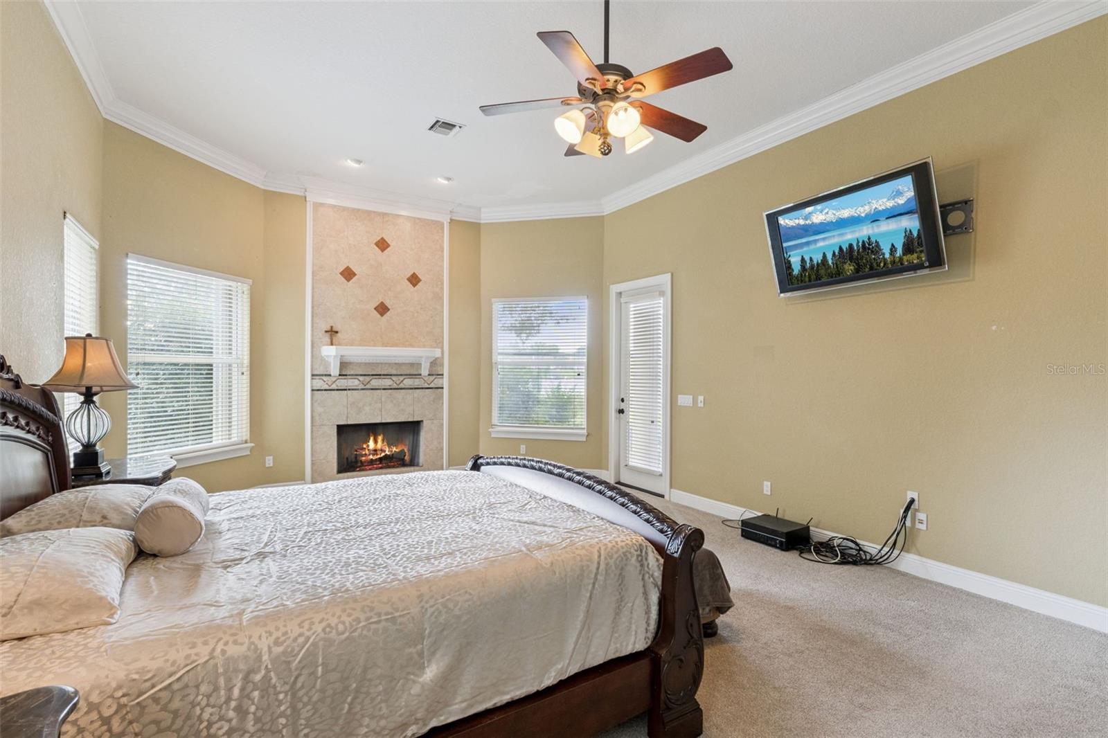 Image 23 of 60 For 1017 Johns Point Drive