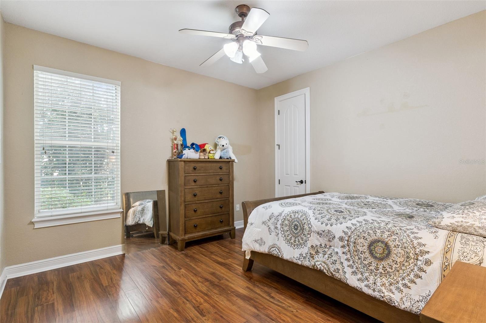 Image 25 of 60 For 1017 Johns Point Drive