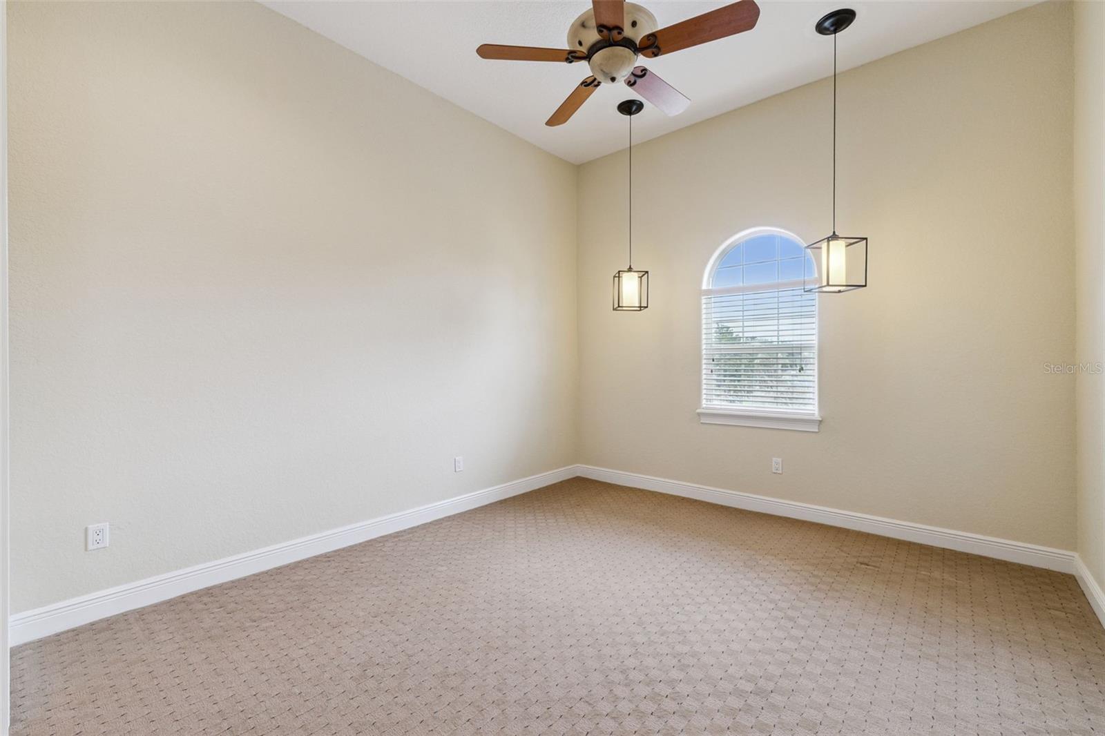 Image 27 of 60 For 1017 Johns Point Drive