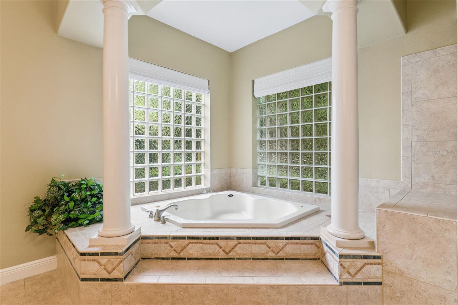 Image 31 of 60 For 1017 Johns Point Drive