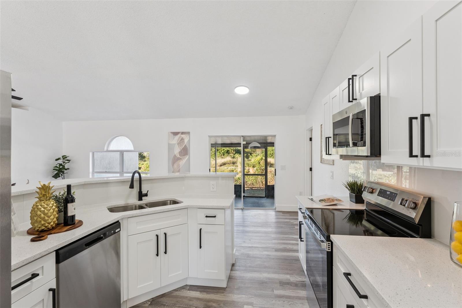 Image 11 of 21 For 6200 Edison Street