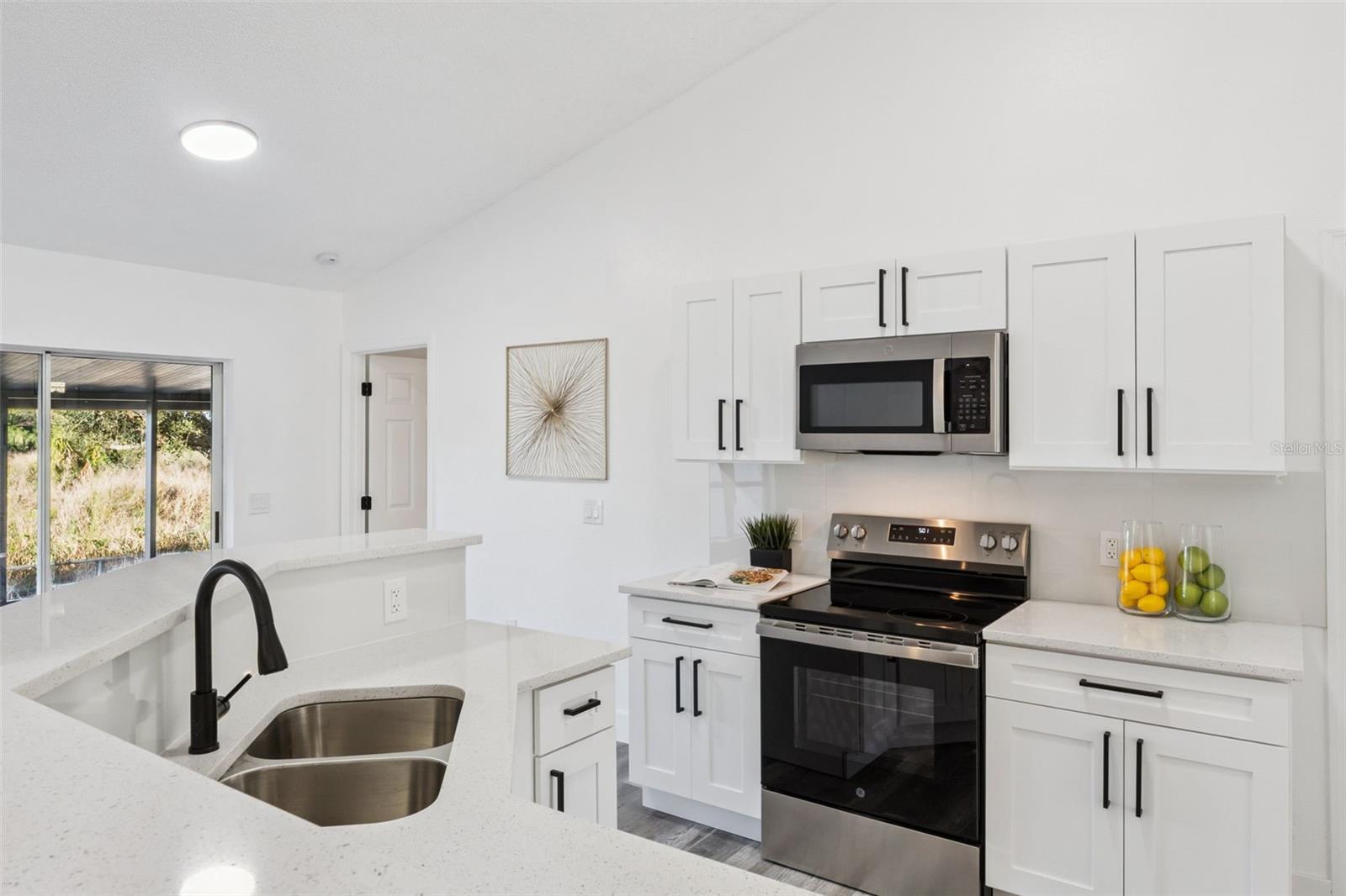 Image 12 of 21 For 6200 Edison Street