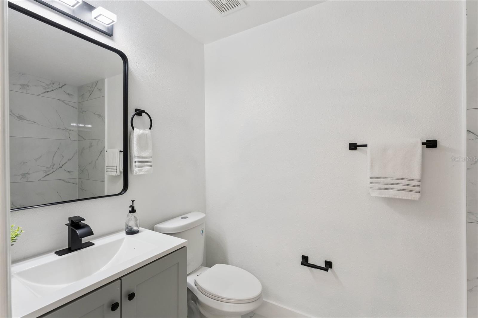 Image 19 of 21 For 6200 Edison Street