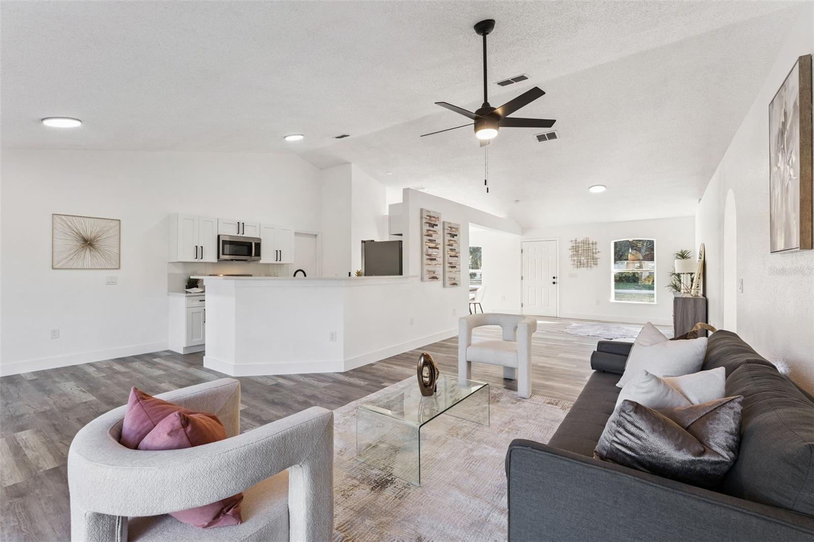 Image 5 of 21 For 6200 Edison Street