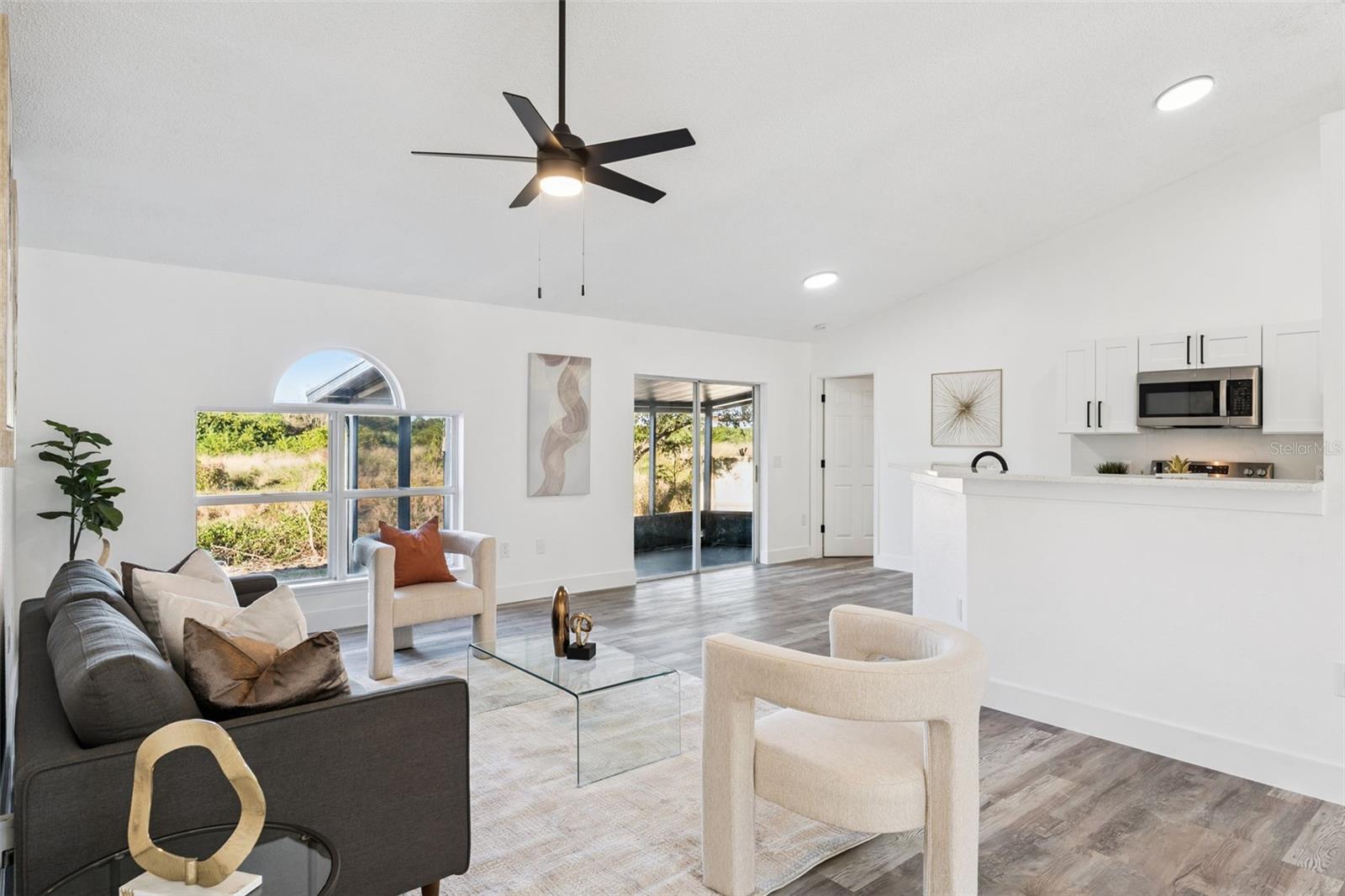 Image 9 of 21 For 6200 Edison Street