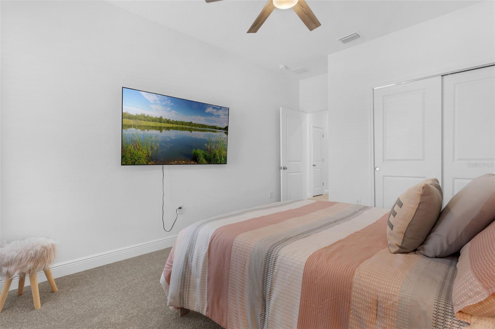 Image 17 of 39 For 13151 Calming Breeze Way