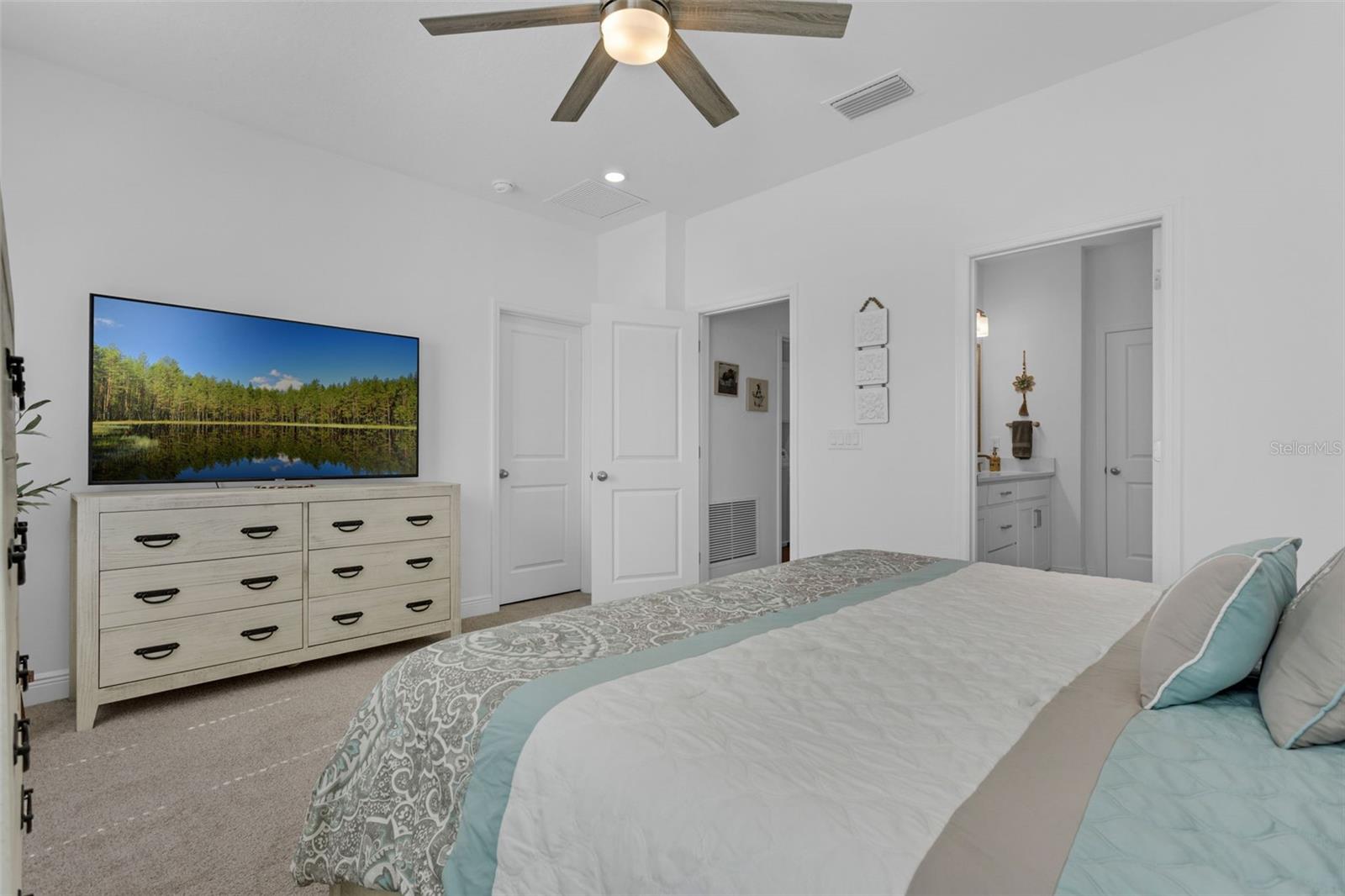 Image 23 of 39 For 13151 Calming Breeze Way