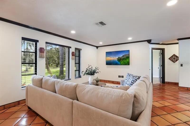 Image 6 of 12 For 2077 Racimo Drive