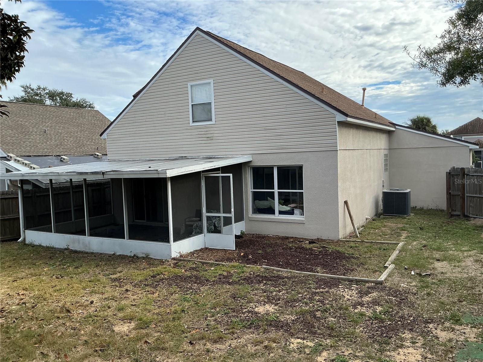 Image 3 of 22 For 3791 Huntwicke Boulevard