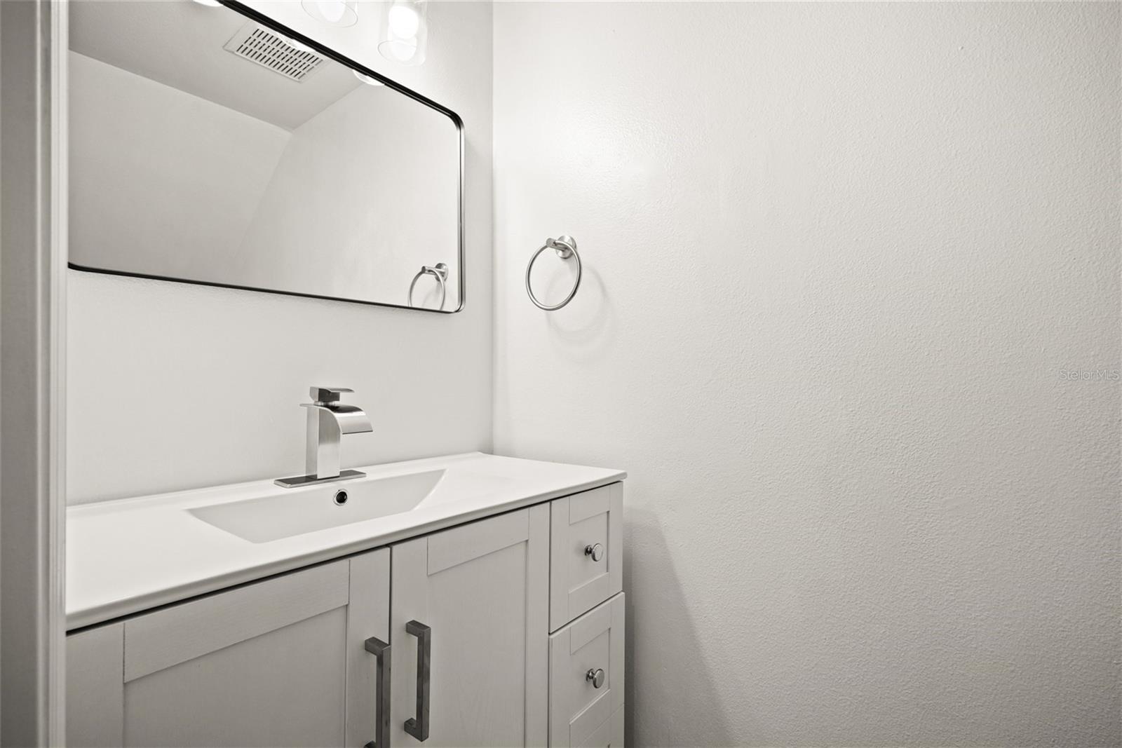 Image 20 of 25 For 3150 Pines Drive 84