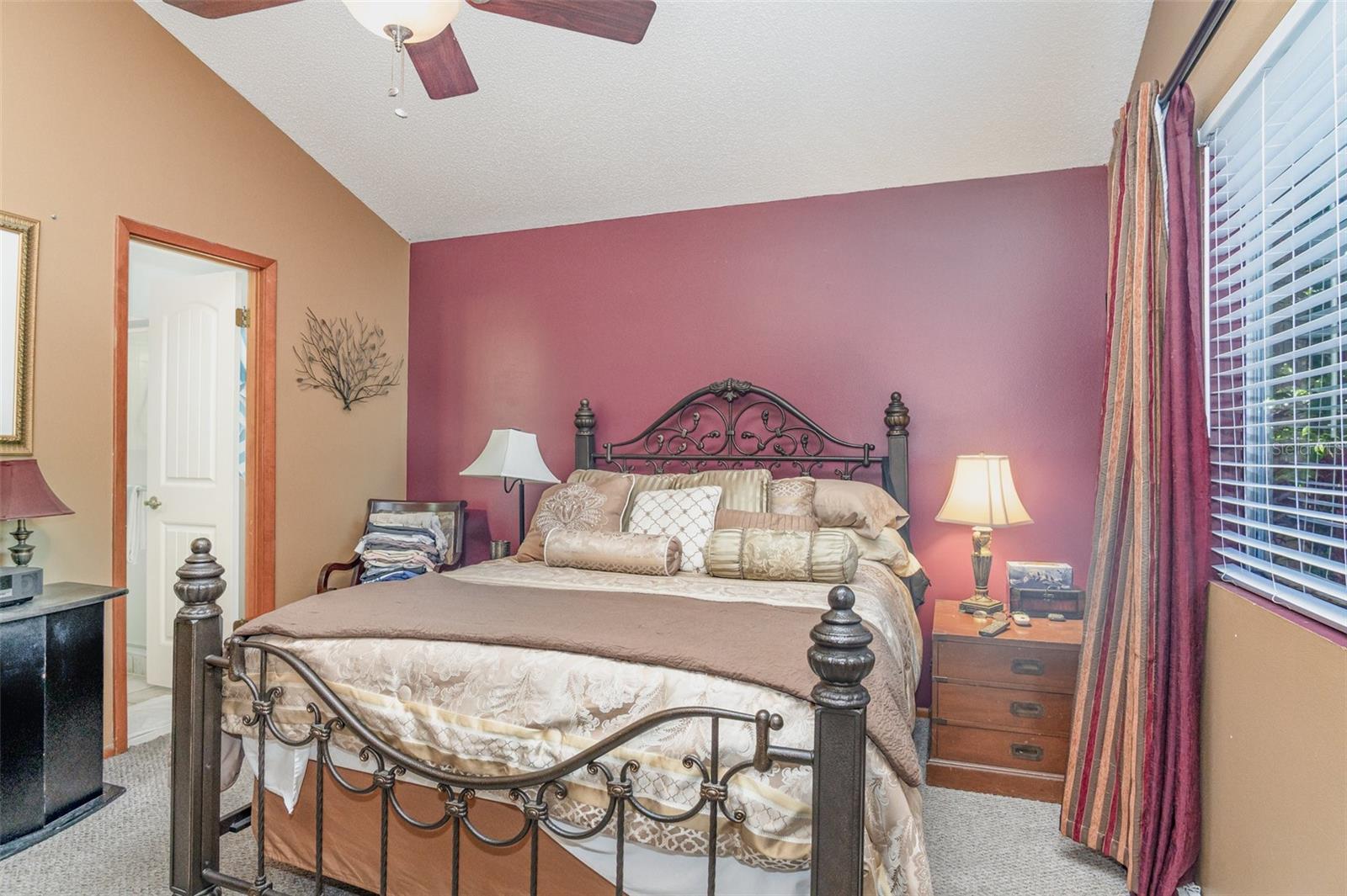 Image 13 of 30 For 150 Edgewater Circle