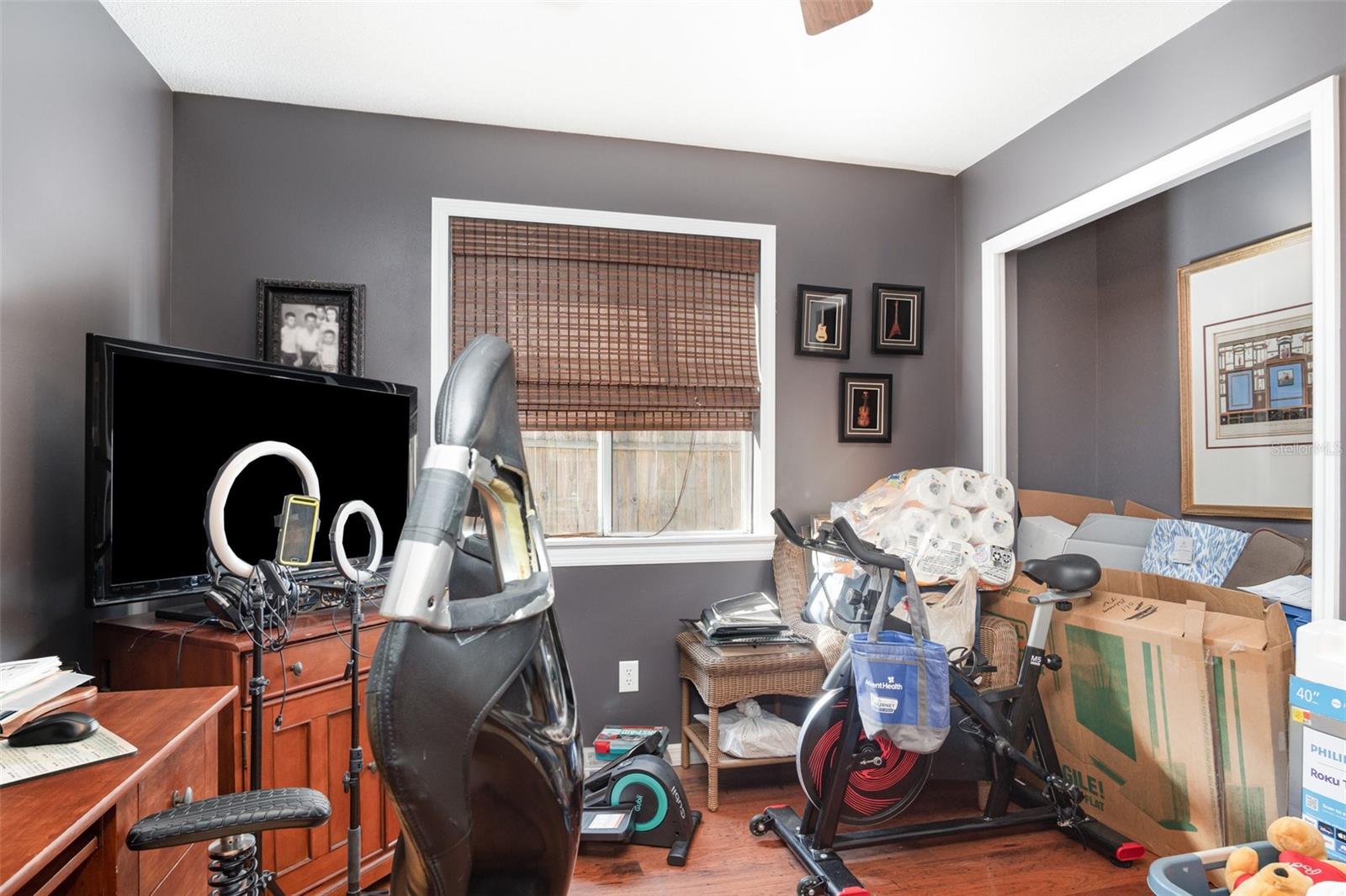 Image 18 of 30 For 150 Edgewater Circle