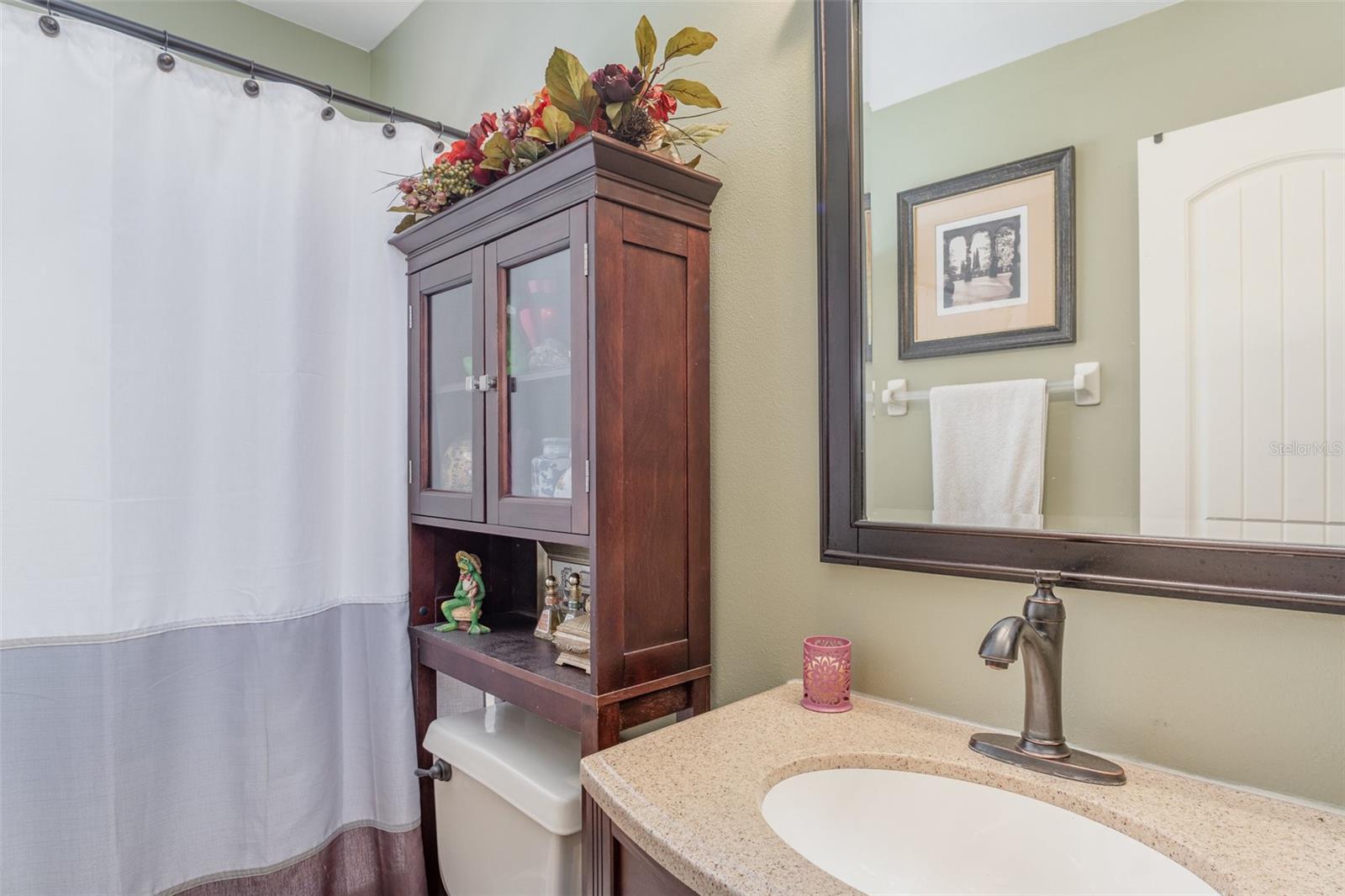 Image 20 of 30 For 150 Edgewater Circle