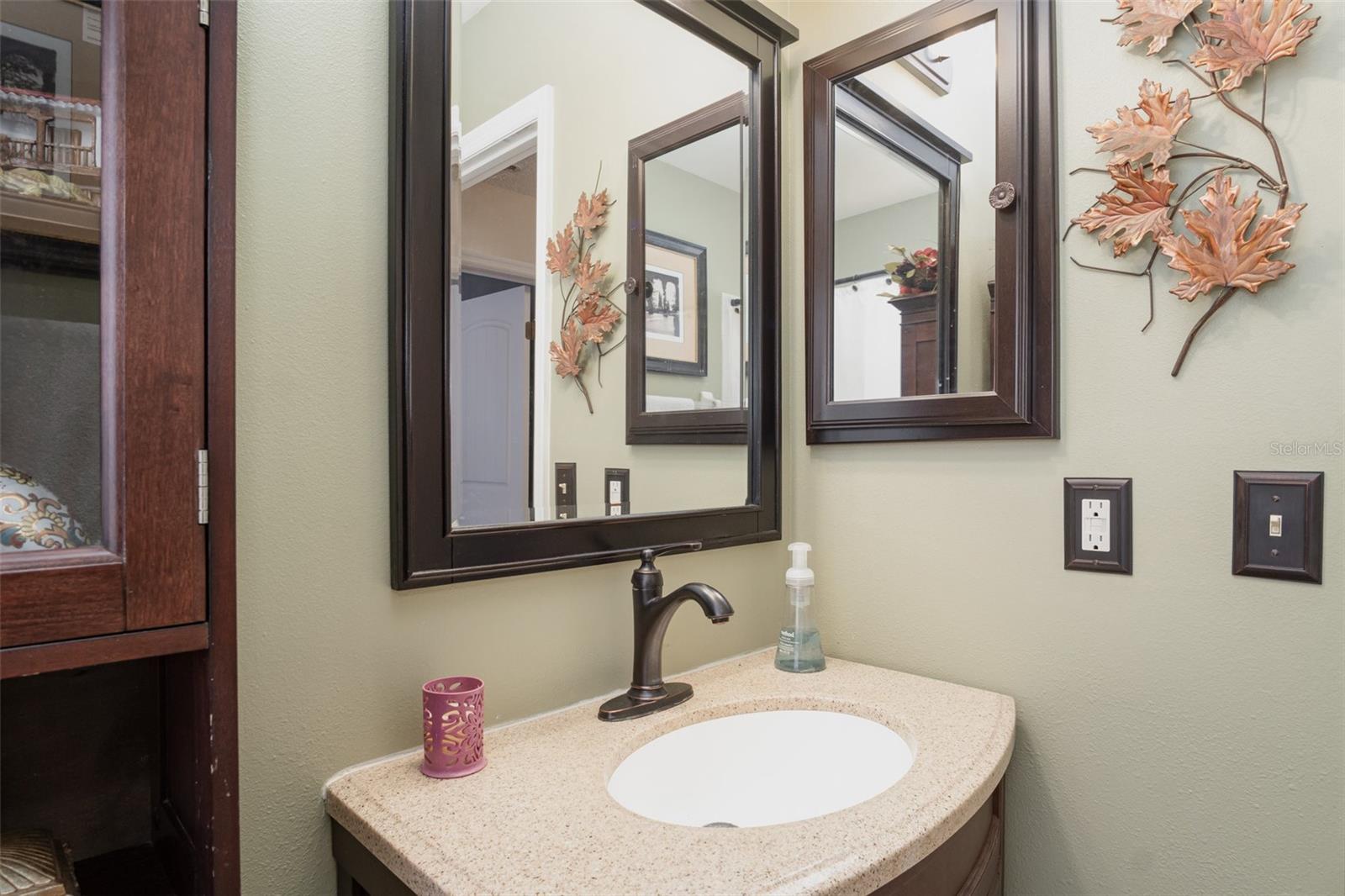 Image 22 of 30 For 150 Edgewater Circle