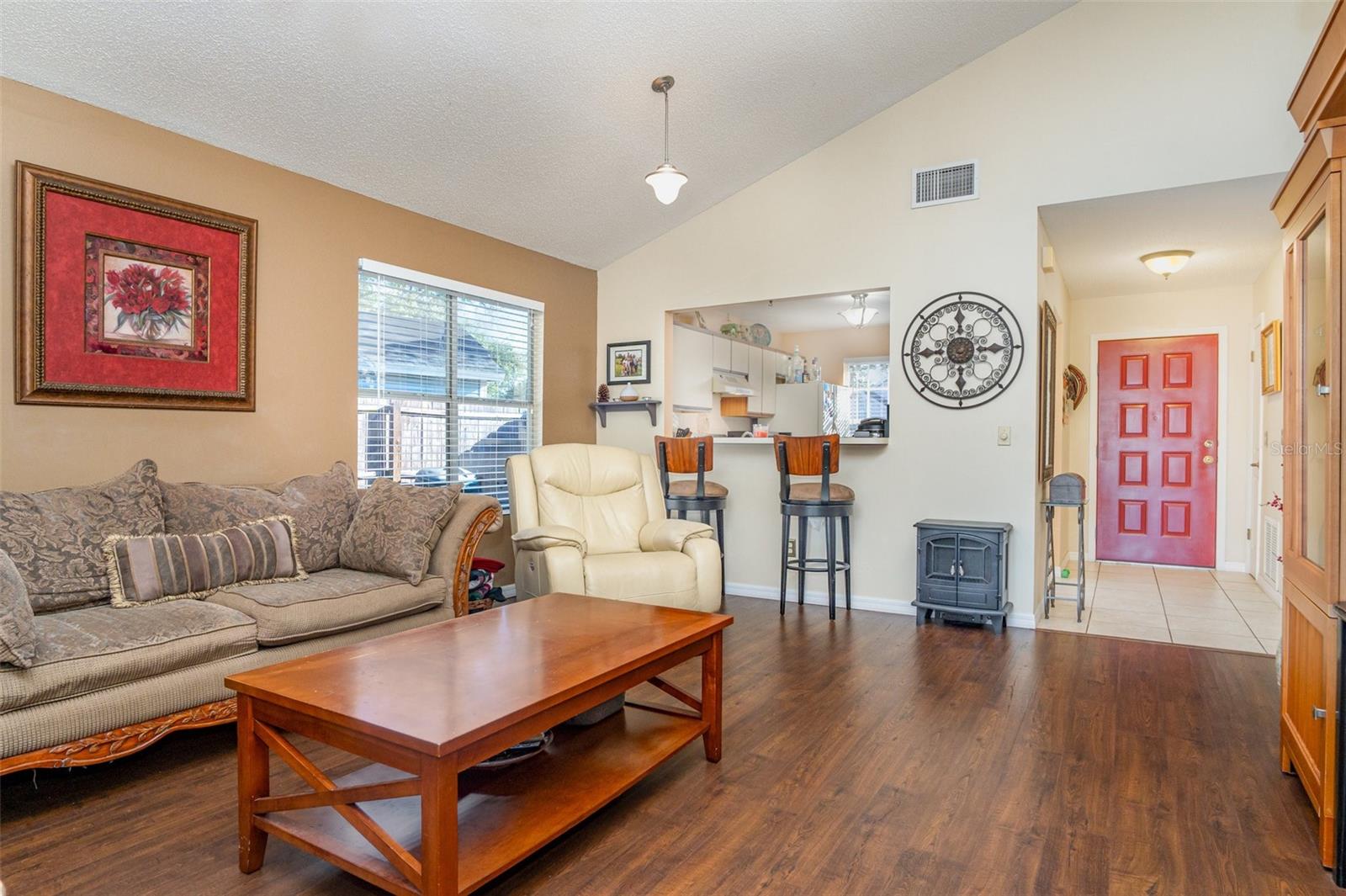 Image 7 of 30 For 150 Edgewater Circle