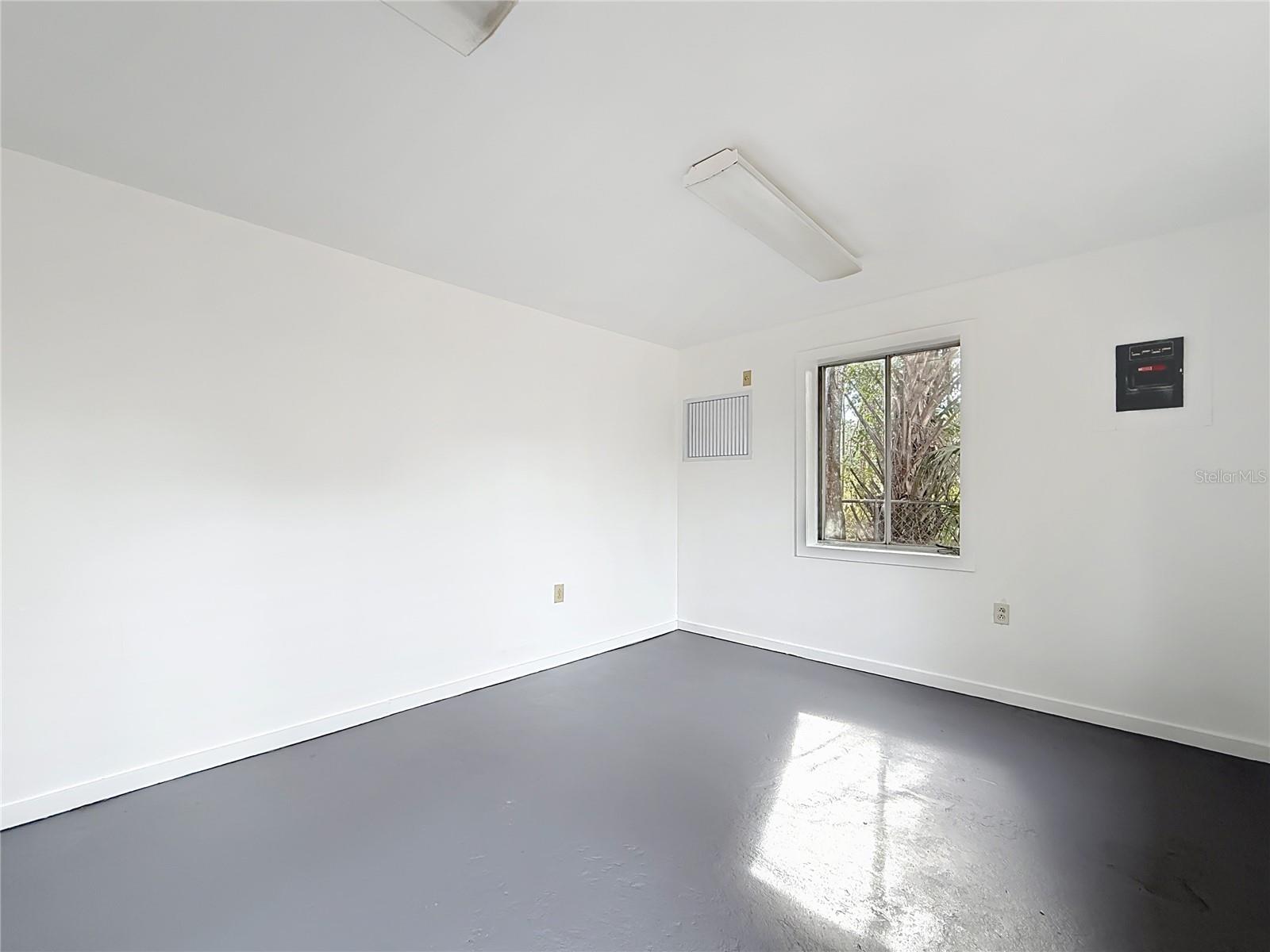 Listing photo id 45 for 6359 Lewdingar Drive