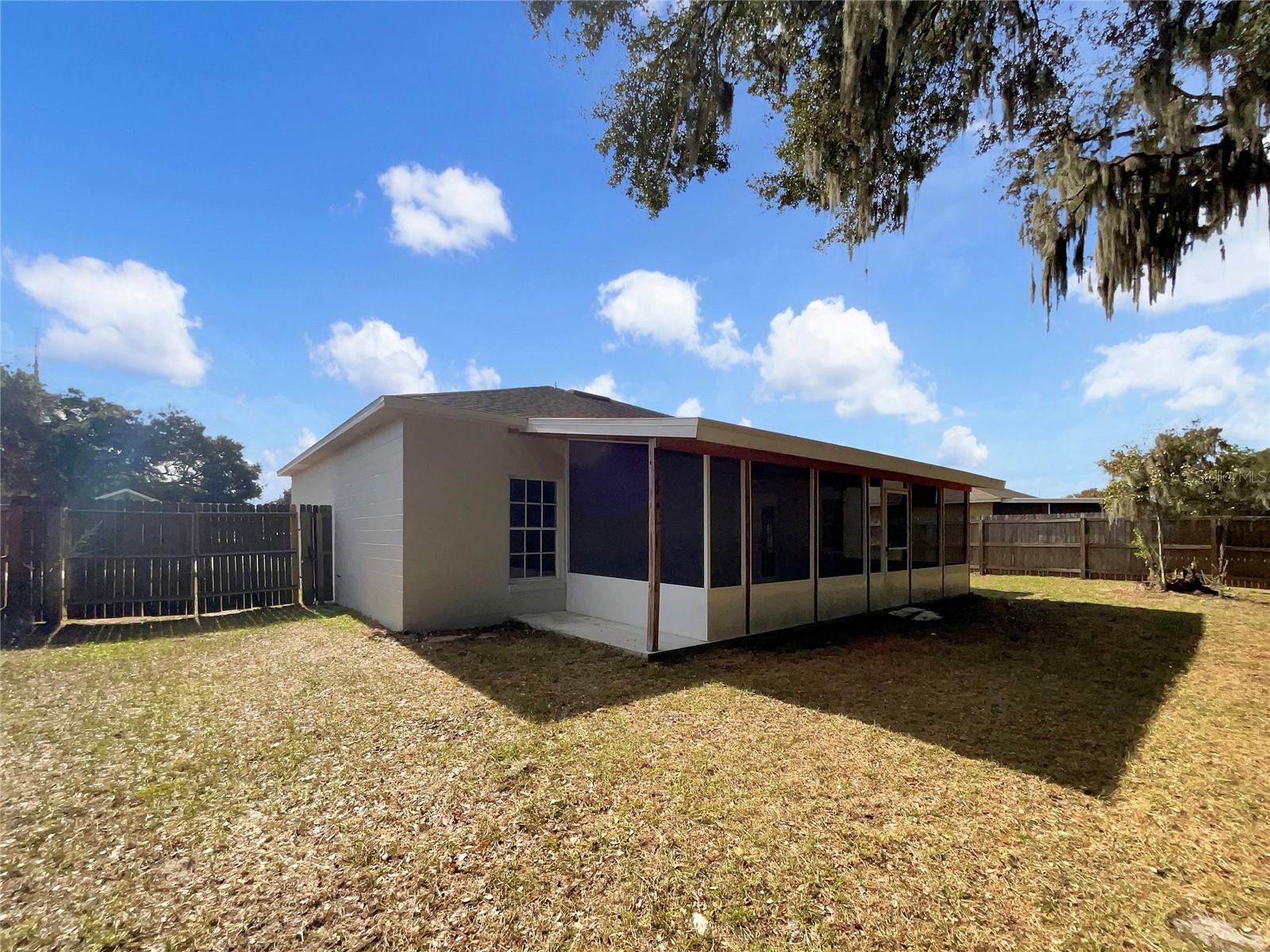 Image 5 of 21 For 920 Forrest Drive