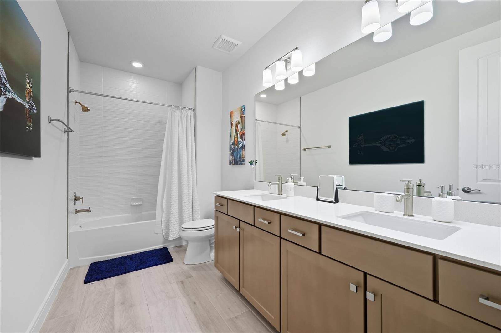 Image 25 of 58 For 13726 Tybee Beach Lane