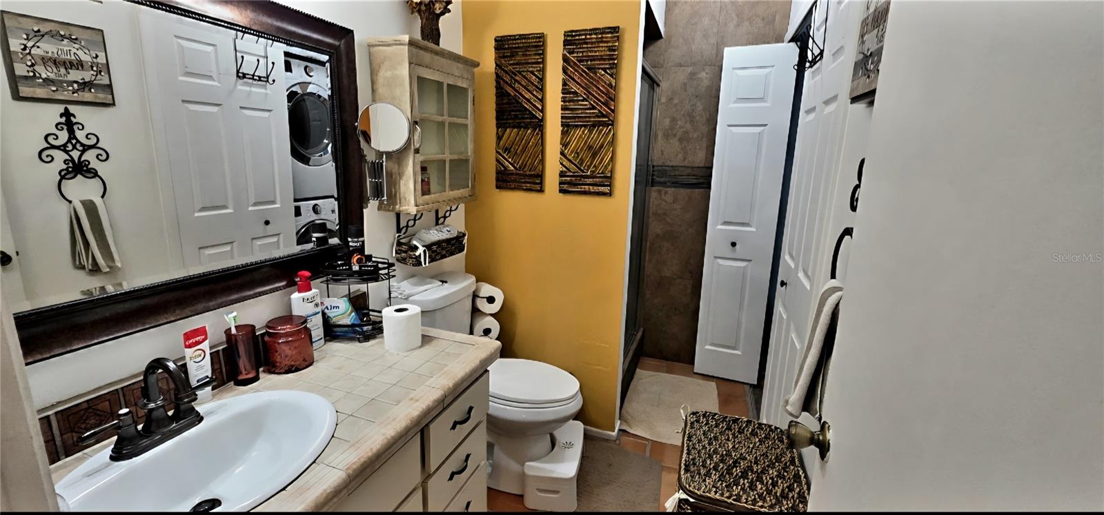 Image 17 of 30 For 667 Golden Sunshine Circle