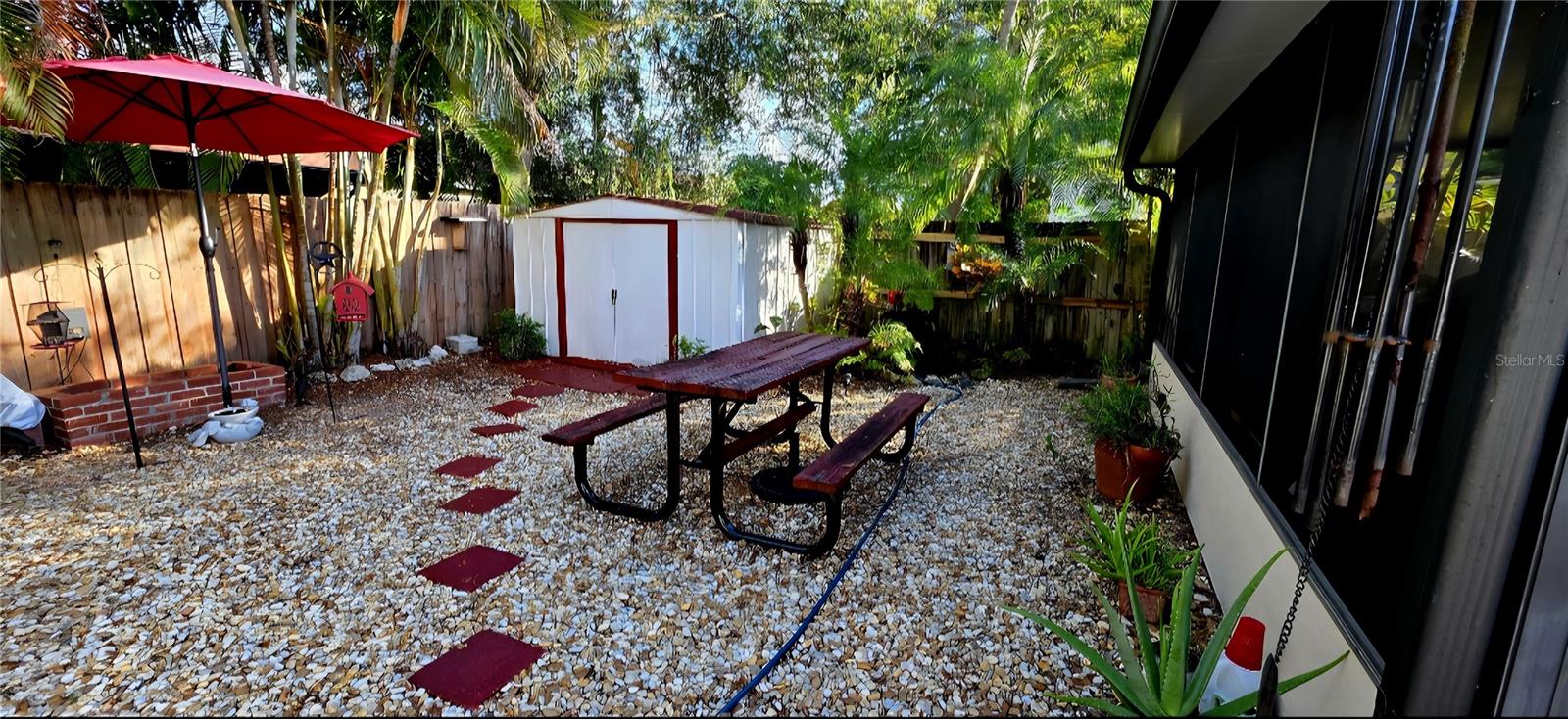 Image 23 of 30 For 667 Golden Sunshine Circle