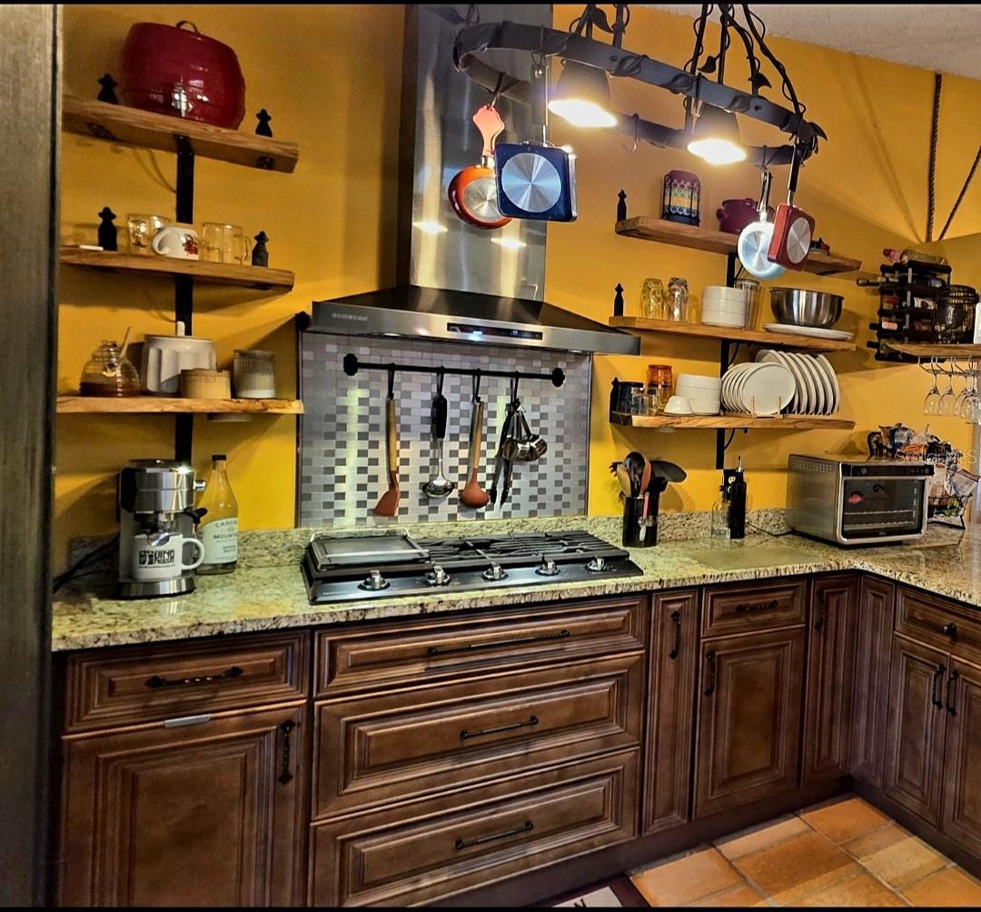 Image 8 of 30 For 667 Golden Sunshine Circle