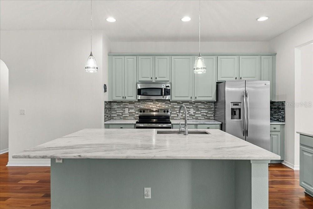 Image 10 of 46 For 352 Old Alemany Place