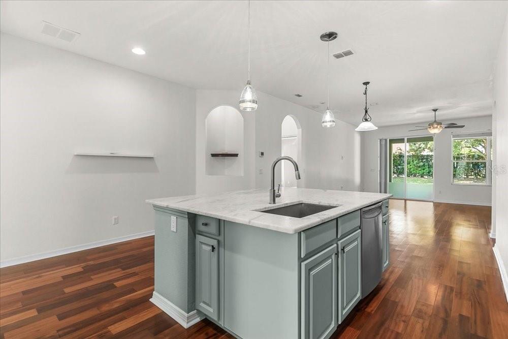 Image 13 of 46 For 352 Old Alemany Place