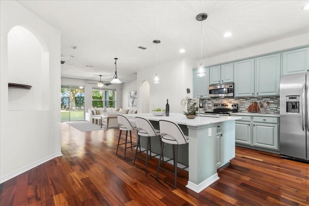 Image 8 of 46 For 352 Old Alemany Place