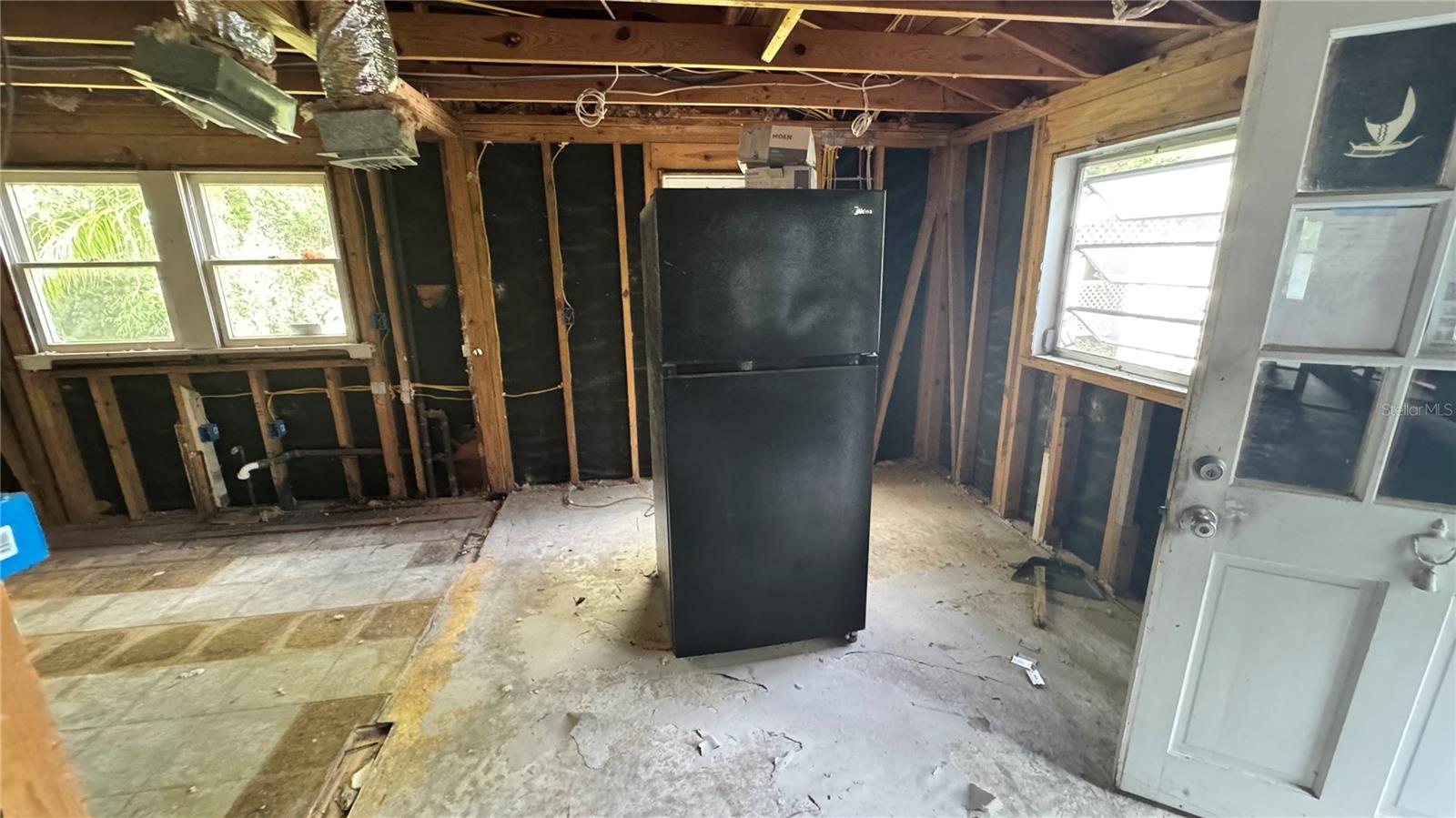 Image 7 of 14 For 1106 Arizona Avenue