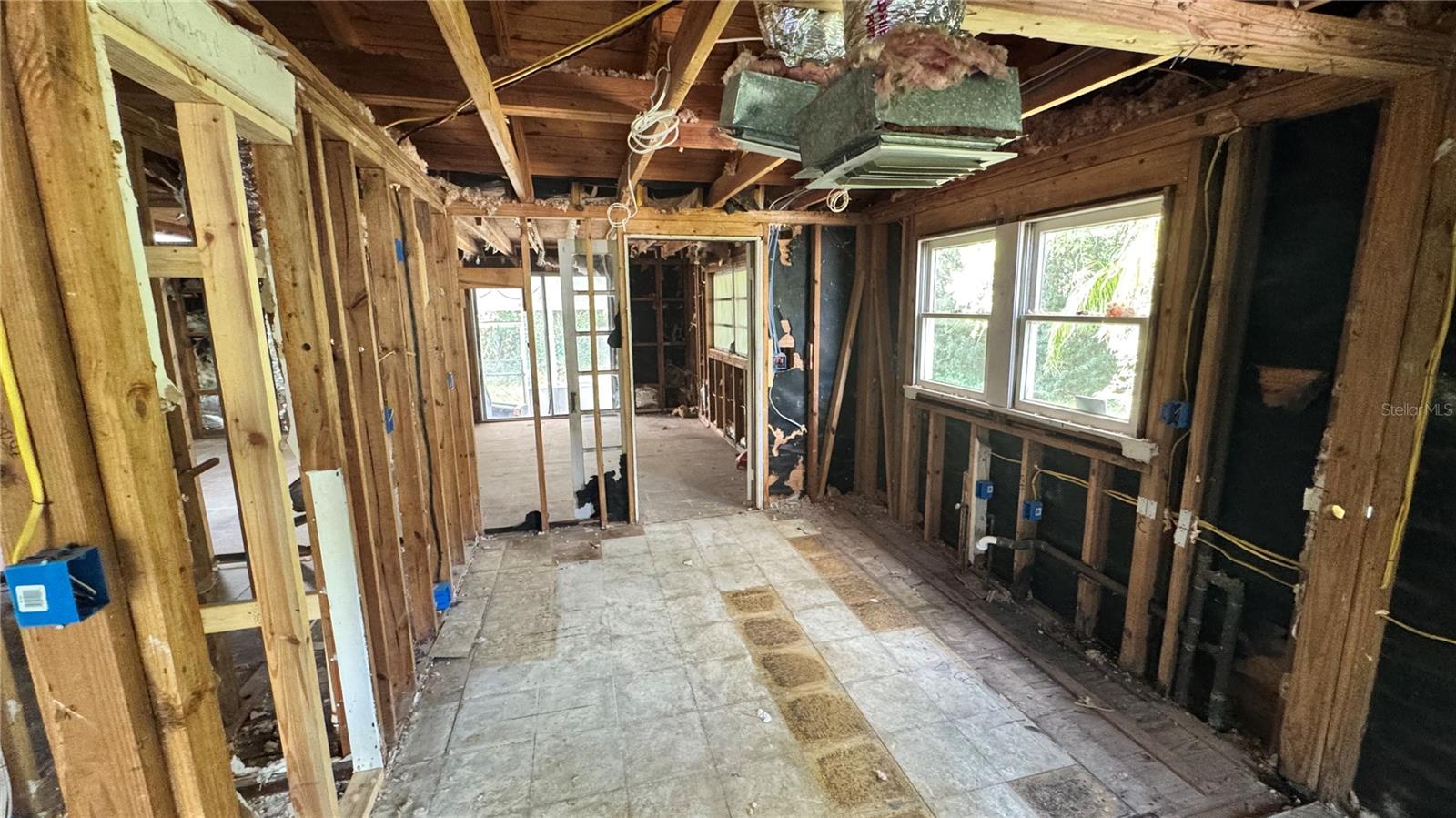 Image 8 of 14 For 1106 Arizona Avenue