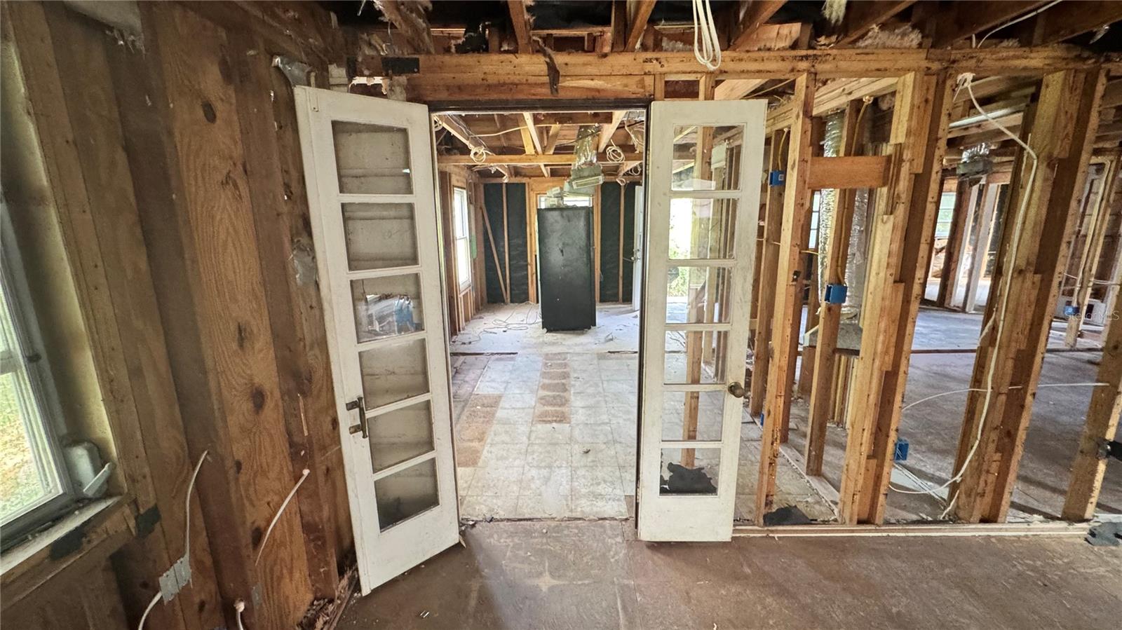 Image 9 of 14 For 1106 Arizona Avenue