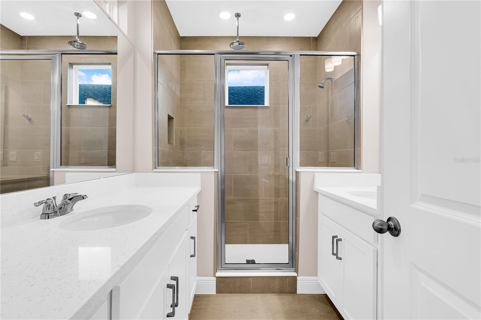 Image 16 of 48 For 10205 Pearson Avenue