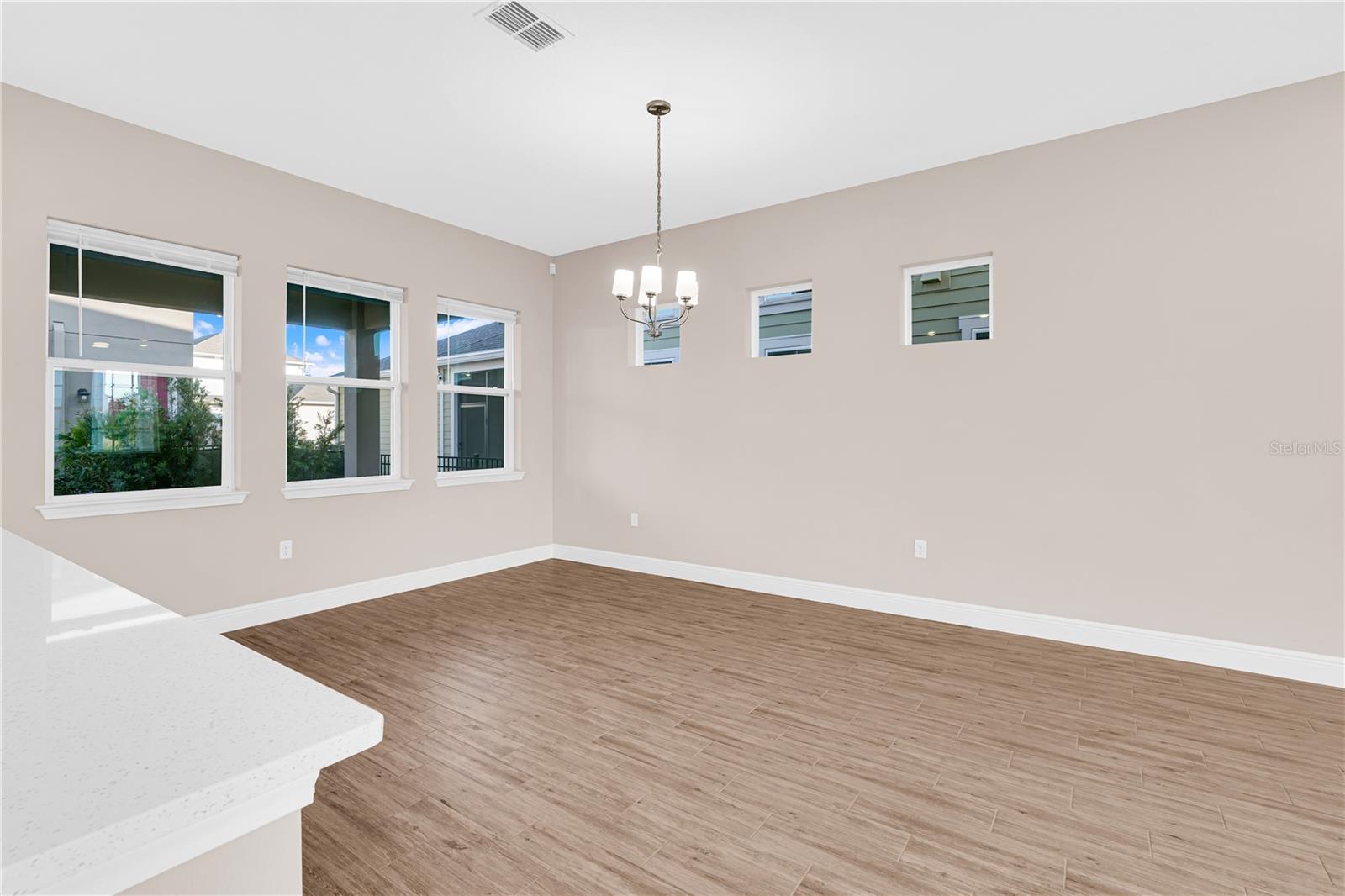 Image 5 of 48 For 10205 Pearson Avenue