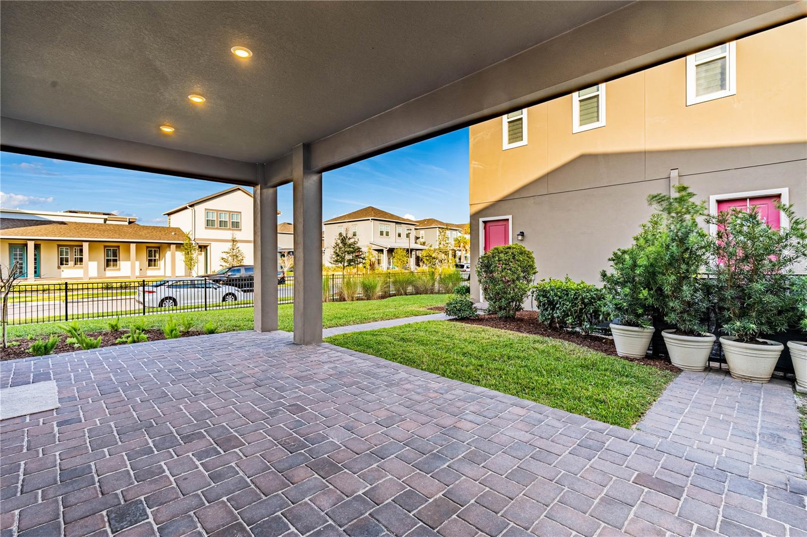 Image 7 of 48 For 10205 Pearson Avenue