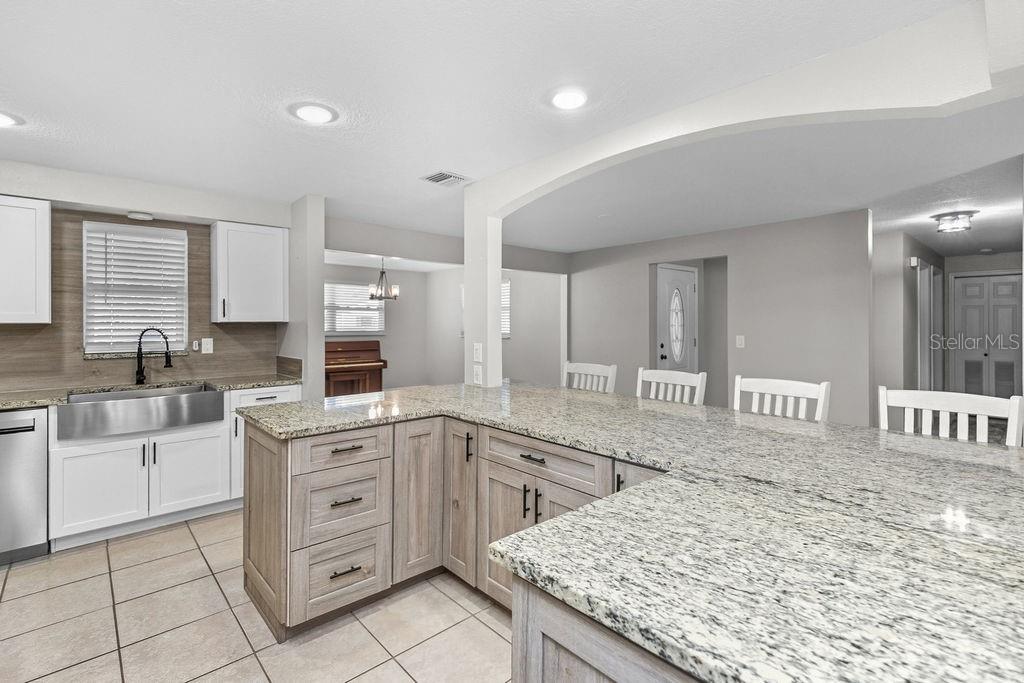 Image 4 of 40 For 3707 Sunny Drive