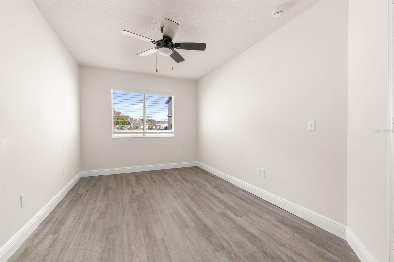 Image 21 of 32 For 142 Mango Drive