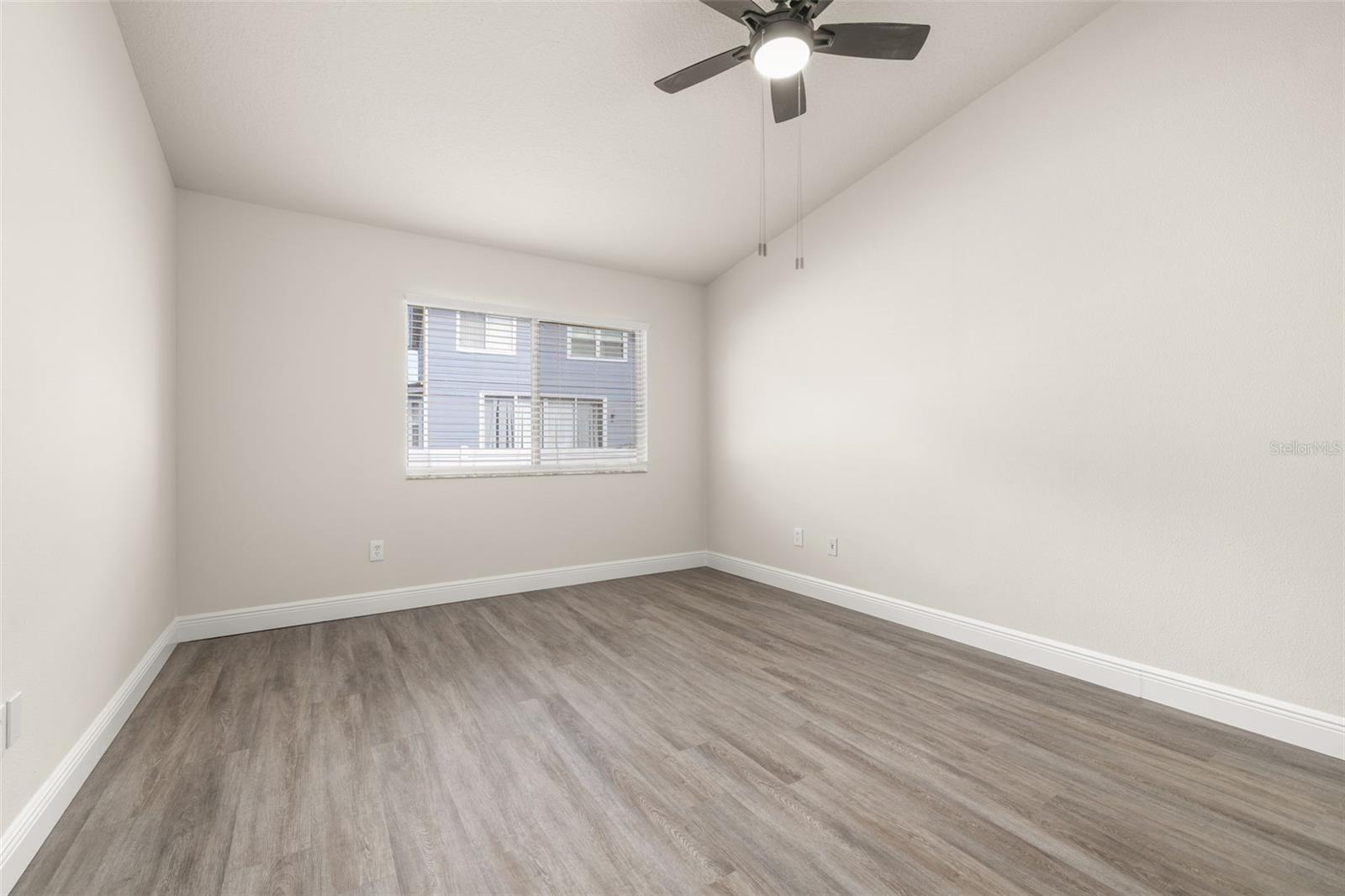 Image 24 of 32 For 142 Mango Drive