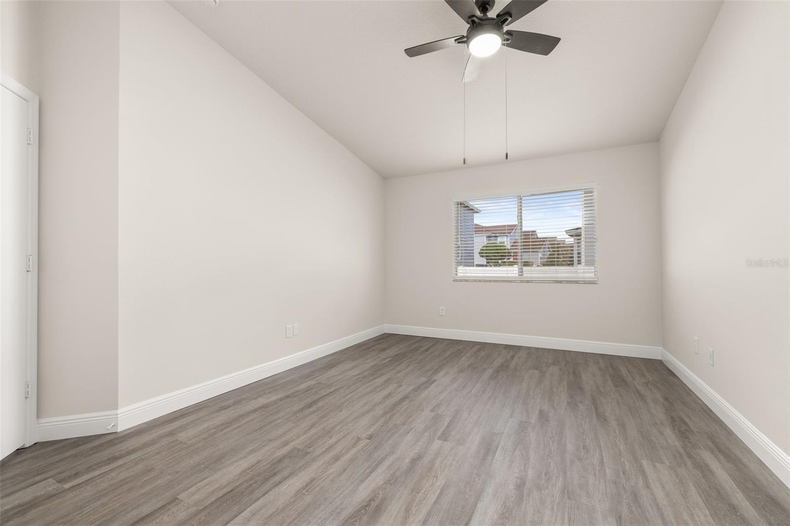 Image 25 of 32 For 142 Mango Drive