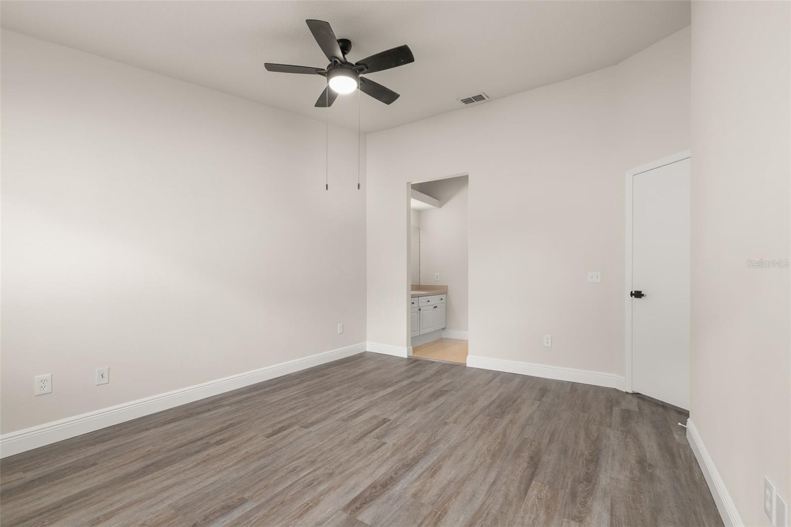 Image 26 of 32 For 142 Mango Drive