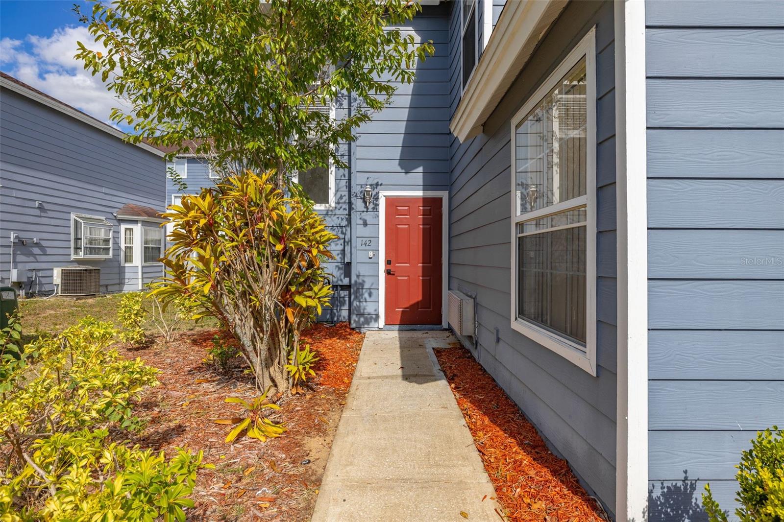 Image 4 of 32 For 142 Mango Drive