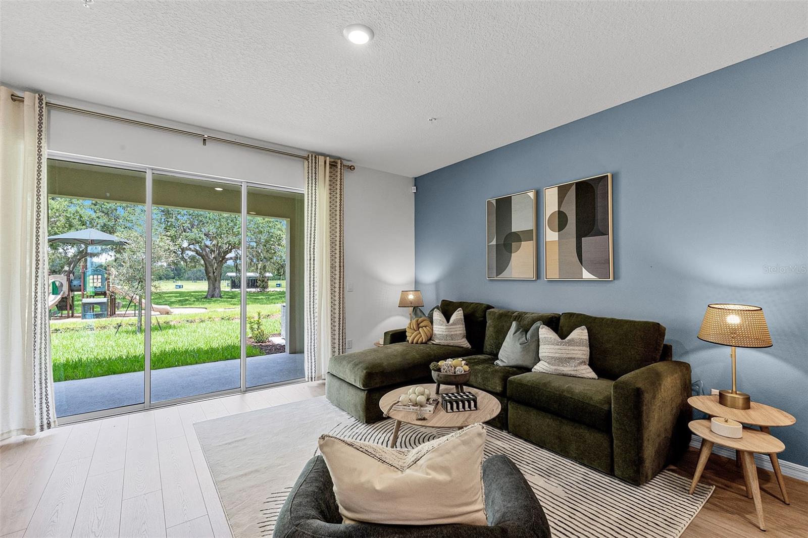 Image 9 of 21 For 3264 Chroma Street