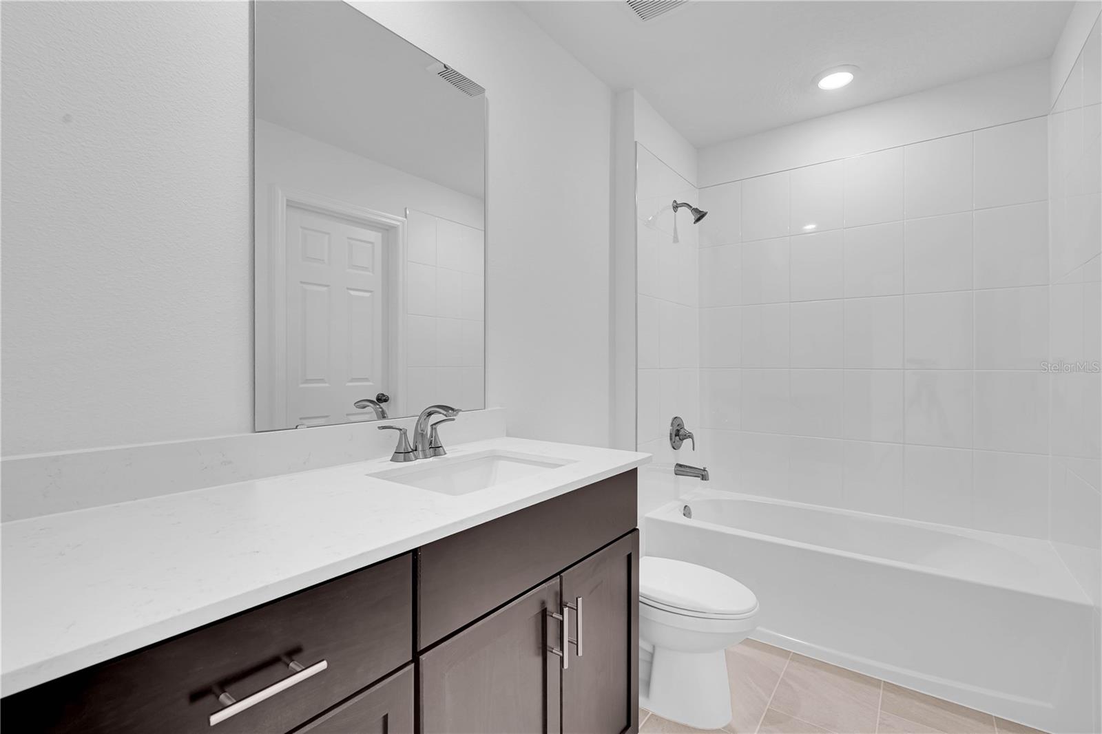 Image 15 of 31 For 16362 Bird Of Paradise Avenue