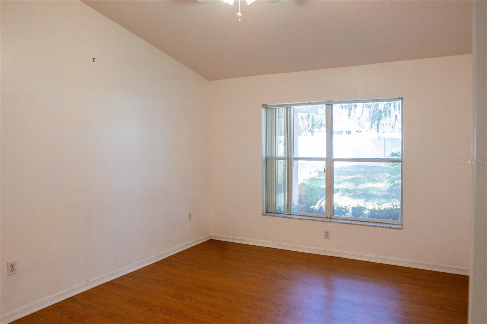 Image 15 of 22 For 11315 Lake Drive