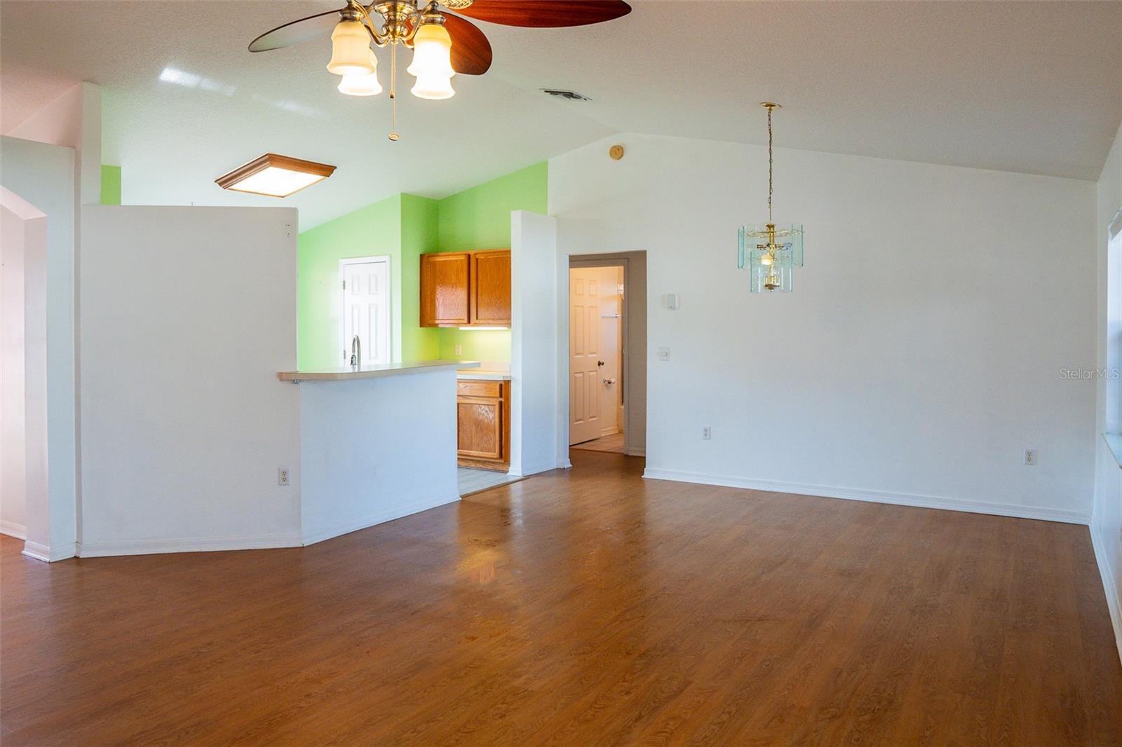 Image 7 of 22 For 11315 Lake Drive