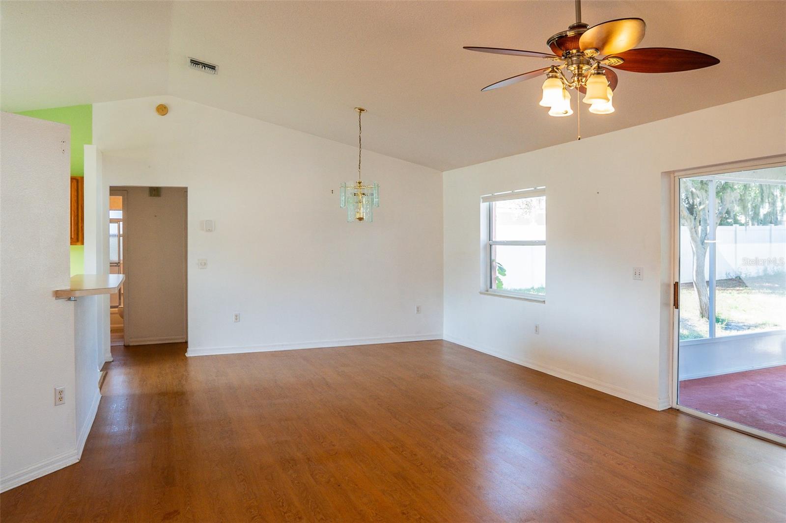 Image 8 of 22 For 11315 Lake Drive